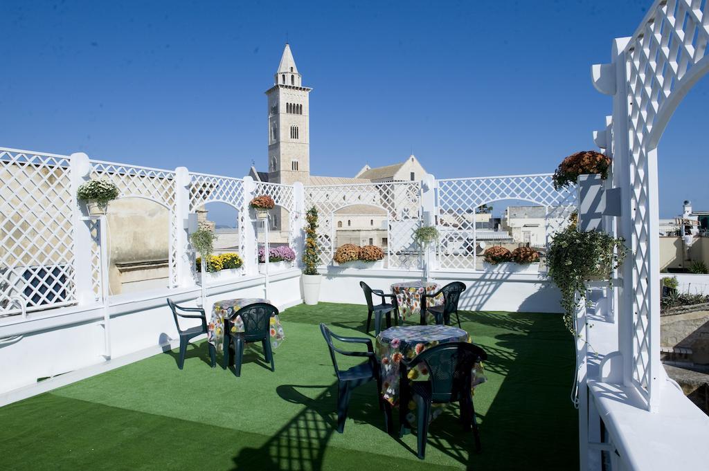 White House Hotel Trani Exterior foto